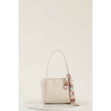 Random Shopping Fularlı Çanta Modasıyla Şıklığınızı Yansıtın