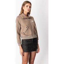 On Triko Cep Detaylı Peluş Mont 66720