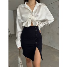 Kadın Yandan Yırtmaçlı Düğme Detaylı Krep Kumaş Likralı Etek