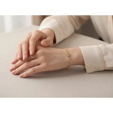 Urunia Yıldız Detaylı Zirkon Taşlı Su Yolu Bileklik Altın Rengi Zarif