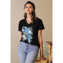 Nazen Giyim Desenli Kısa Kollu V Yaka Siyah  Kadın T-Shirt 31-2y5