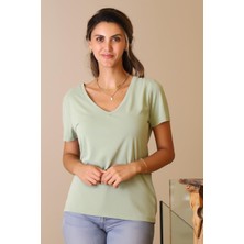 Nazen Giyim V Yaka Kısa Kollu Çağla Kadın T-Shirt  S0017431-2Y5