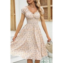 Mossta Kısa Kollu Çiçek Desenli Büzgü Detaylı Süprem Elbise - Bej