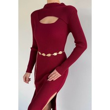 Gülseli Kadın Göğüs Dekolteli Yırtmaçlı Kolye Aksesuarlı Likralı Triko Elbise P-00019374