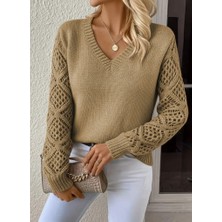 Mç Plus Kadın Uzun Kollu V Yaka Kol Delikli Baklava Desen Detaylı Triko Kazak