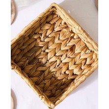 Storemax El Yapımı Örme Doğal Su Sümbülü Hasır Peçetelik (19 * 19 * 7cm) - Yemek Masası Üstü Kağıt Peçetelik Doğal Geri Dönüşümlü.