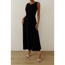 Mossta Sıfır Kol Yandan Büzgü Detaylı Viskon Elbise - Siyah