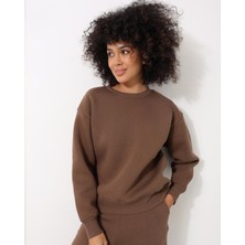 Amida Kadın Kahverengi Bisiklet Yaka Basic Sweatshirt - 2533