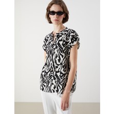 Lc Waikiki Yeni Sezon Bağlamalı Yaka Desenli Bluz