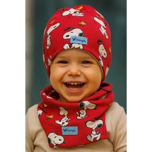 Bitangosu 0-2 Yaş Kırmızı Snoopy Desenli %100 Pamuk Penye Çocuk Bere ve Boyunluk Çift Taraflı Kullanım