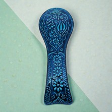 Sharp & Art El Yapımı Seramik Kaşık Dayanakları – 21×7 cm – Papatya, Nazar Boncuğu ve Kabartmalı Lale Desenleri
