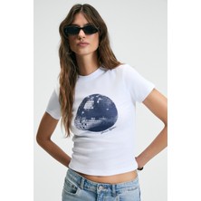 Grimelange ATHEA Kadın Bisiklet Yaka Kısa Kollu Önü Baskılı Slim Beyaz / Desenli T-Shirt