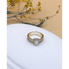 Nevoka Baget Taşlı Zarif Gold Renk Yüzük