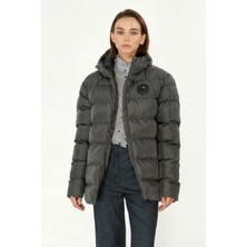 D1fference İçi Astarlı Cepli Kapüşonlu Jel Elyaflı Su ve Rügar Geçirmez Kadın Kışlık Mont