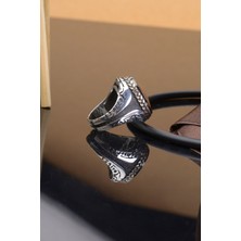 INNUENDO JEWELRY Innuendo 925 Ayar Gümüş Örgü Detaylı Zirkon Taşlı Erkek Yüzük Oval Kesim Şık Erkek Yüzük