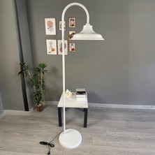 Bamyum Beyaz Lambader Metal Malzemeden Üretilmiş Modern Dekoratif Oturma Odası Lambası