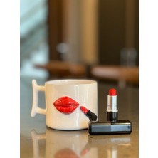 Megg Büyük Boy 420ML Dudak Ruj Temalı Kupa