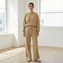 Ostrend Kadın Eşofman Takımı - The Matcha & Books Club Baskılı Sweatshirt & Geniş Paça Alt Takım | Oversize