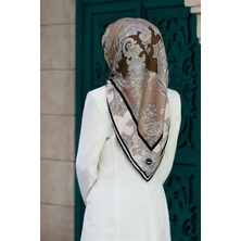 Violla Kristal Şal Desenli Bej Renkli 90X90 Eşarp (Ipek Içermez) Kenar Dikiş Şekli El Dikişli