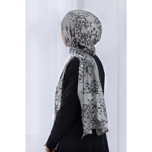 Vissona Lüks Medine Ipeği Eskitme Desenli Gümüş Renkli 75X195 Kırışmaz Şal Moss Krep Dikiş Tipi Italyan Dikişli