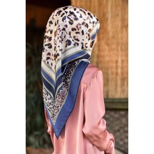 Violla Twill Kemerli ve Leopar Desenli Indigo Renkli 90X90 Eşarp (Ipek Içermez) Dikim Şekli : El Dikişi