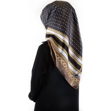 Violla Twil Geometrik Desenli Bej Renkli 90X90 Eşarp (Ipek Içermez) Dikim Şekli : El Dikişi