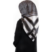 Violla Twill Bordür Taş Desenli Gri Renkli 90X90 Eşarp (Ipek Içermez) Kenar Dikiş Şekli El Dikişli