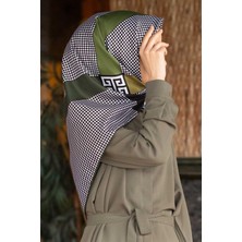 Violla Twill Kazayaklı Şerit Desenli Zümrüt Yeşili Renkli 90X90 Eşarp (Ipek Içermez) Dikim Şekli : El Dikişi