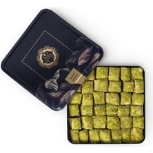 Meşhur Safranbolu Lokumcusu Siyah Metal Kutu Fıstıklı Baklava Lokum 1 Kg.