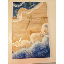 Retroxy Wood Çam Ağacı Üzeri Epoksi Deniz Temalı Duvar Saati – 56X35X2 cm Sessiz Akar Mekanizma