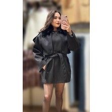 Kürk Yaka Detaylı Içi Astarlı Kadın Kaşe Kaban