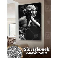 SML Tablo Sim Işlemeli Eli Kulağında Gözü Kapalı Nü Heykel Dekor Simli Dikey Kanvas Tablo
