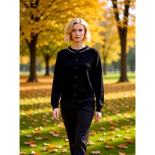 Benerly Kadın Ribanalı Bisiklet Yaka Inci Detaylı Düğmeli Triko Hırka Şık ve Konforlu Kombinler Oluşturun