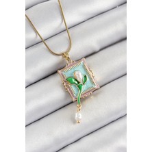 Eco Port 316L Çelik Zincir Turkuaz Sanatsal Portre Sallantılı Inci Detaylı Lale Model Gold Renk Kadın Kolye