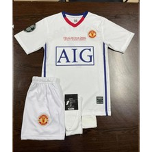 Andream 2008 Sezon Retro Ronaldo Beyaz Futbol Çocuk Forması 4'lü Set Çorap Bileklik Hediyeli