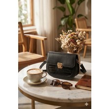 Clodi Kadın Siyah Kroko Desenli Kilit Kapaklı Omuz Çantası - Günlük Şık Ayarlanabilir Askılı El ve Kol Çantası