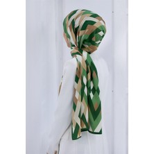 Vissona Lüks Medine Ipeği Geometrik Desenli Zümrüt Yeşili Renkli 75X195 Kırışmaz Şal Moss Krep Dikiş Tipi Italyan Dikişli