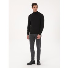 Cacharel Erkek Siyah Slim Fit Pamuk Karışımlı Yarım Balıkçı Yaka Basic Triko Kazak 50318619-VR046