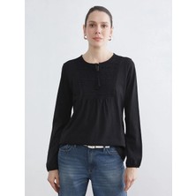 LC Waikiki Lcw Grace Siyah Bağlamalı Yaka Nakışlı Bluz