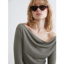 LC Waikiki Lcw Vision Haki Dökümlü Yaka Büzgülü Bluz