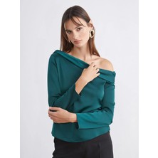 LC Waikiki Soulife Petrol Kayık Yaka Saten Bluz