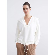 LC Waikiki Natuvera Ekru Polo Yaka Bağcıklı Bluz