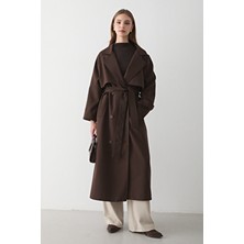 Jaste Kadın Kruvaze Yaka Kuşaklı Uzun Trençkot KAHVERENGİ