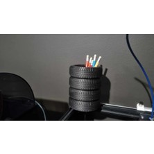 Hasfar Tech Lastik Tasarımlı Kalemlik – Otomotiv Tutkunlarına Özel Masa Üstü Düzenleyici