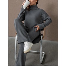 Newco Kadın Fitilli Yaka Saç Örgü Desenli Yanlardan Yırtmaçlı Triko Takım Antrasit