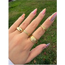 Kadın Gold 4’lü Yüzük Seti – Modern ve Şık