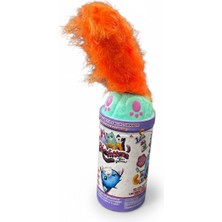 Bohem Kutusu Misfittens Sürpriz Müzikli Peluş Yeşil Kapak Turuncu Tüy