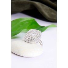 Innuendo 925 Ayar 3 Şerit Taşlı Baget Yüzük