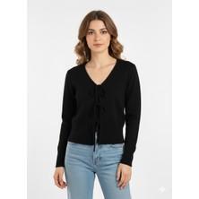 Bağlama Detaylı Triko