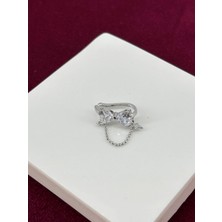 Calista Aksesuar Parlak Kurdele Detaylı Sarkıntılı Zincir ve Yıldızlı Silver Earcuff